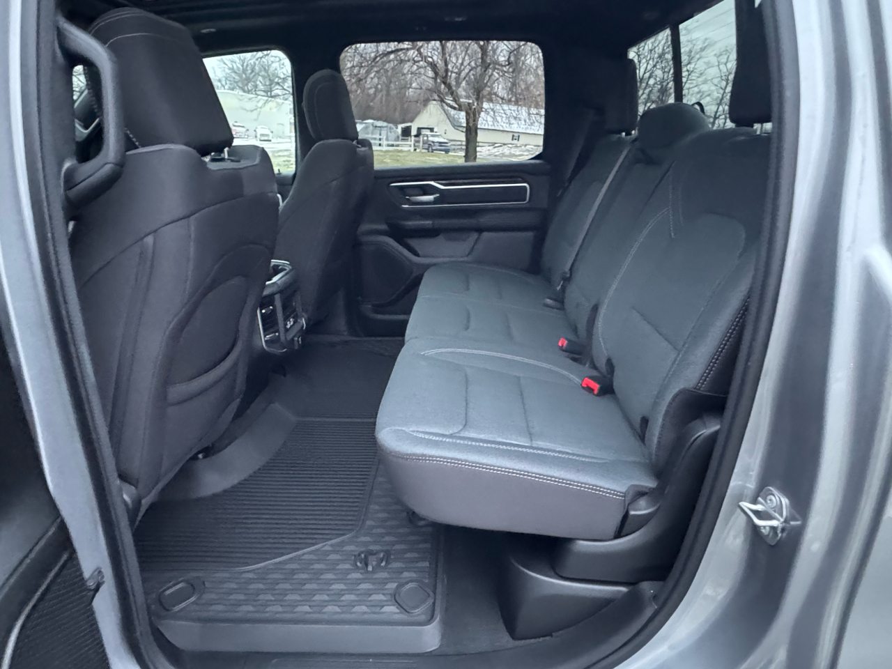 RAM 1500 Big Horn Crew Cab LWB 4WD 2022