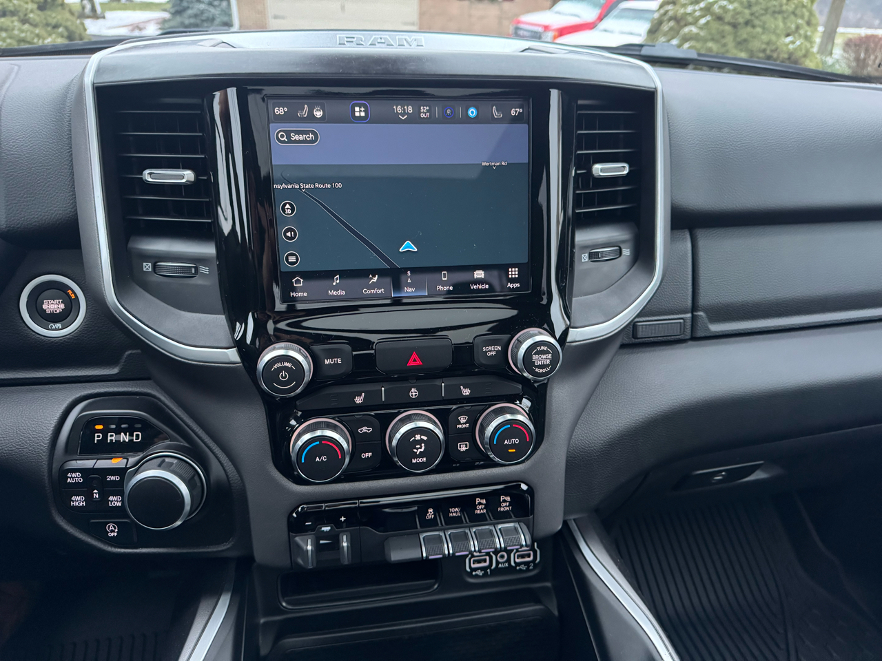 RAM 1500 Big Horn Crew Cab LWB 4WD 2022