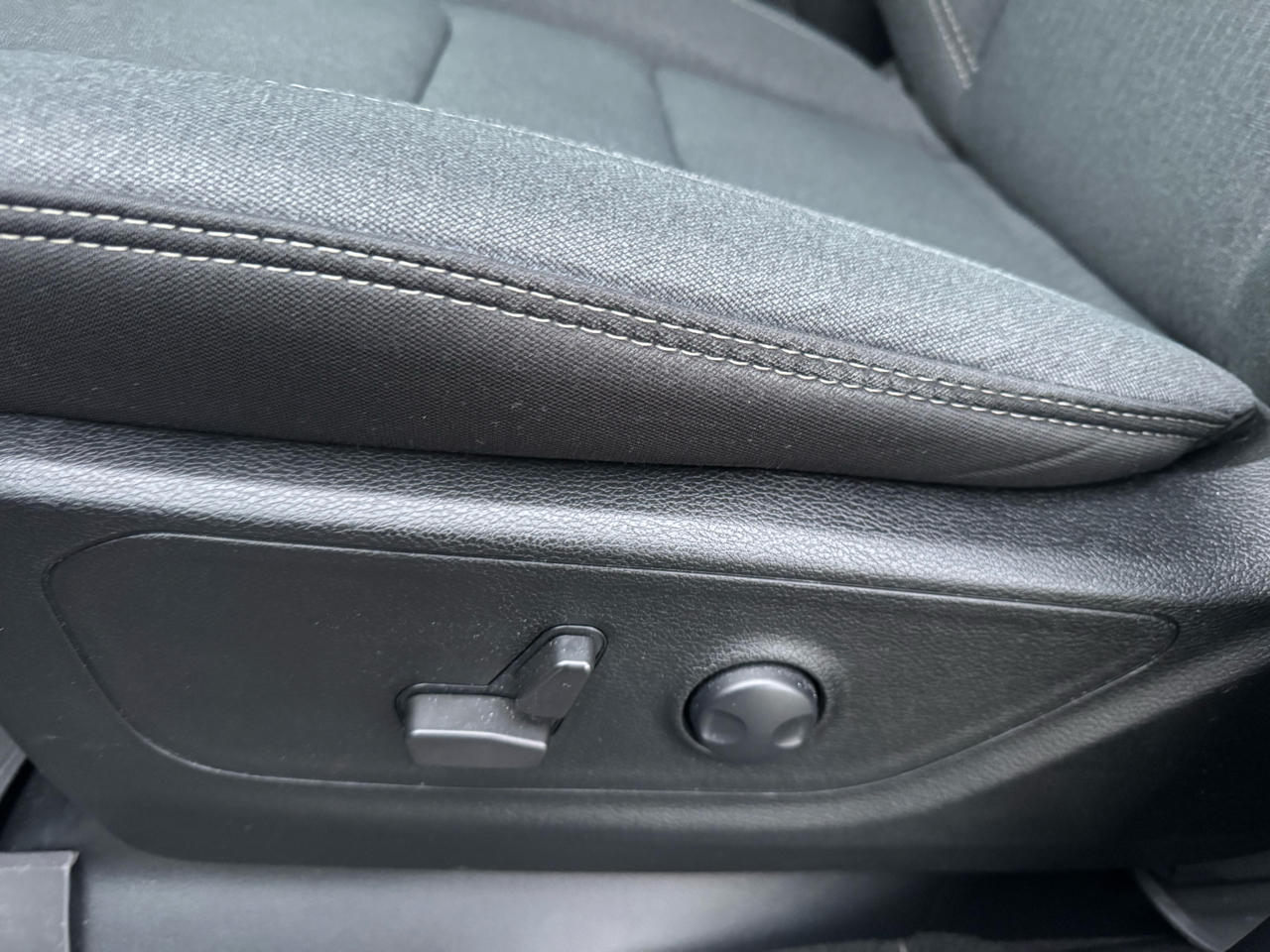 RAM 1500 Big Horn Crew Cab LWB 4WD 2022