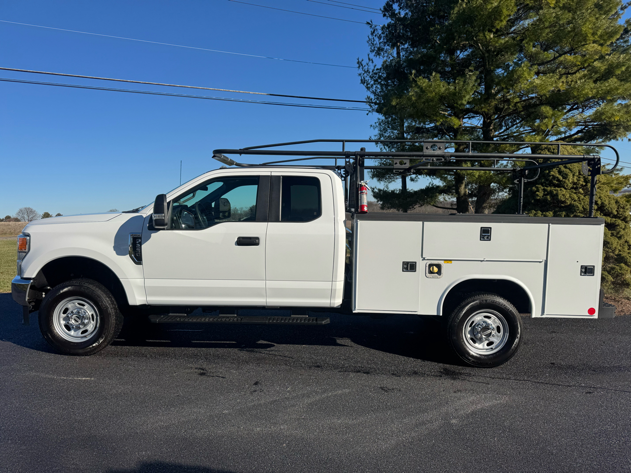 Ford F-250 SD XL SuperCab Long Bed 4WD 2022
