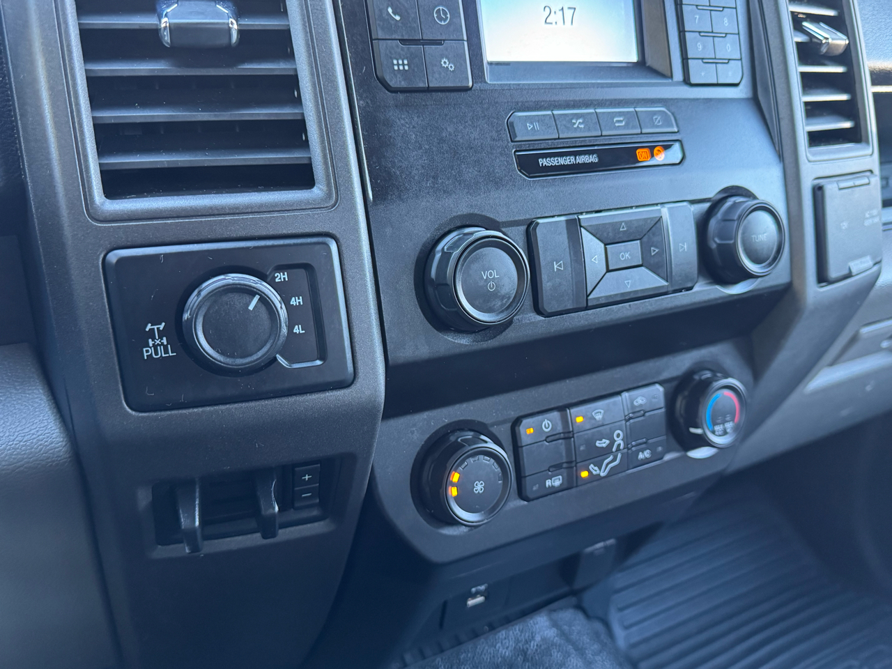 Ford F-250 SD XL SuperCab Long Bed 4WD 2022