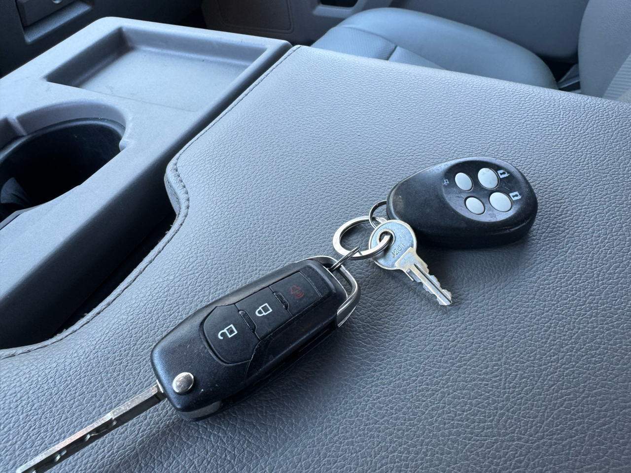 Ford F-250 SD XL SuperCab Long Bed 4WD 2022