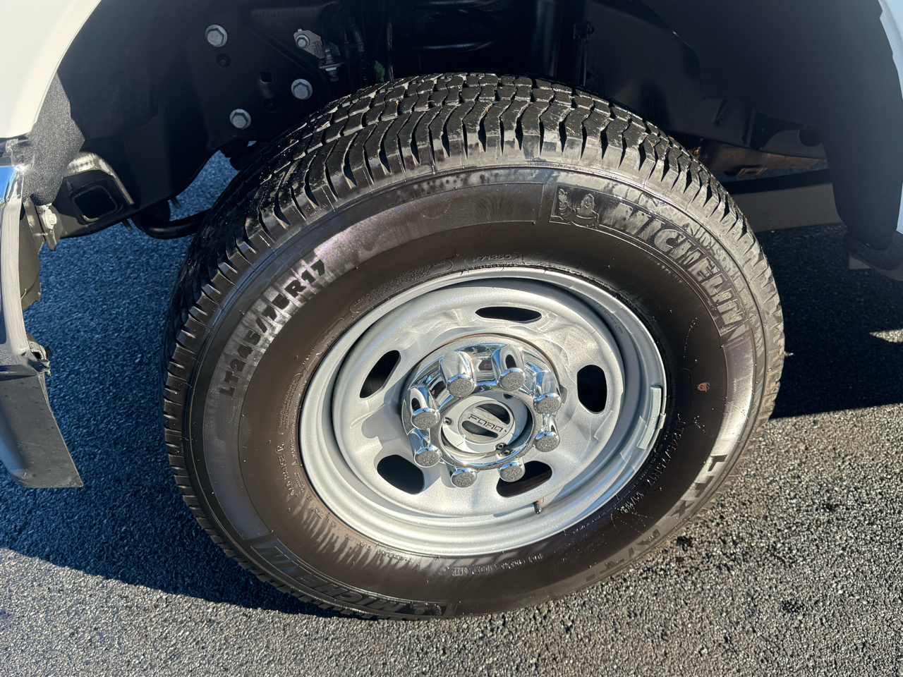 Ford F-250 SD XL SuperCab Long Bed 4WD 2022