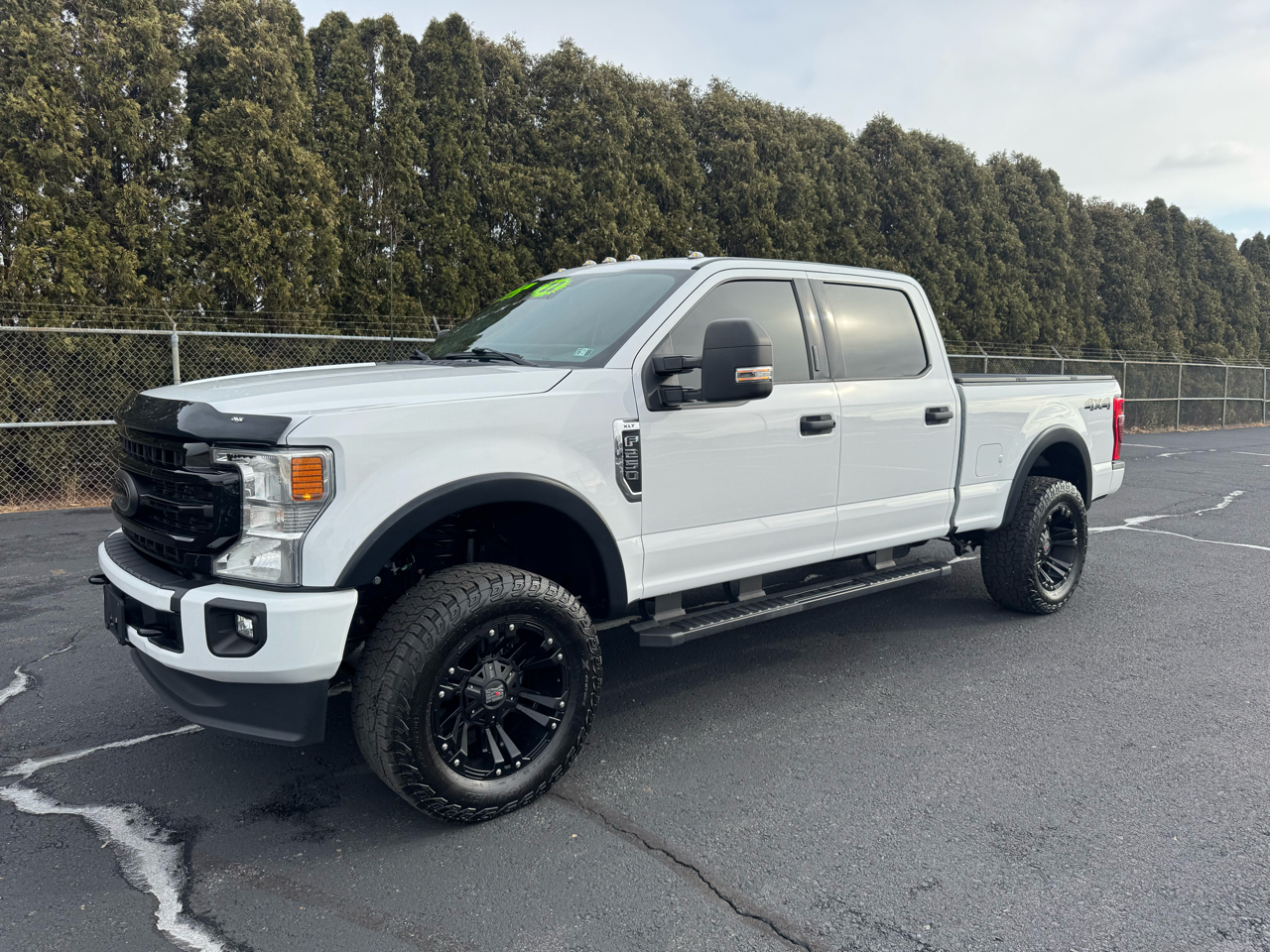 2022 Ford F-250 SD XLT Crew Cab 4WD
