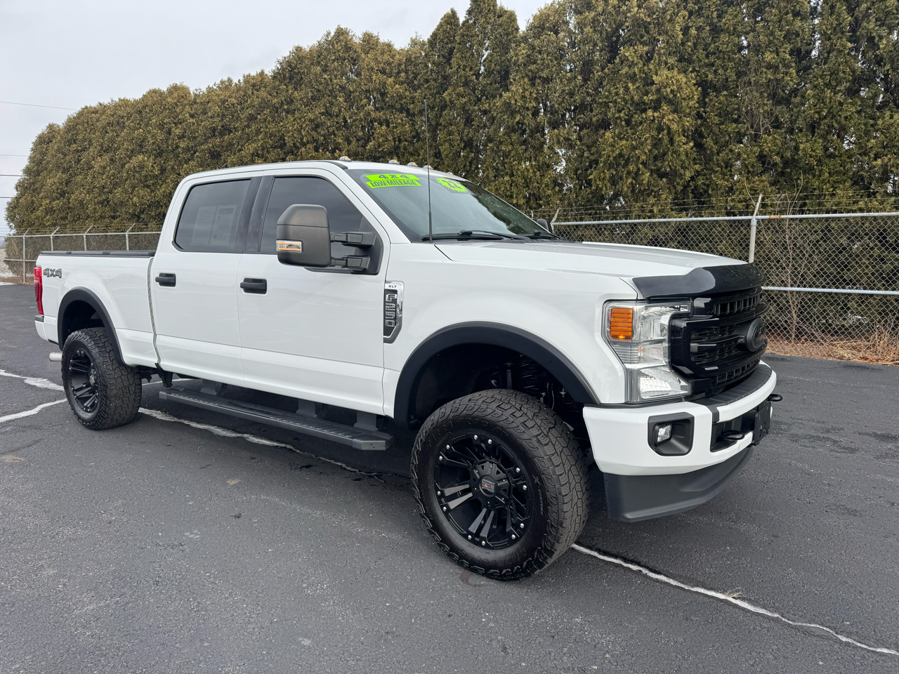 Ford F-250 SD XLT Crew Cab 4WD 2022