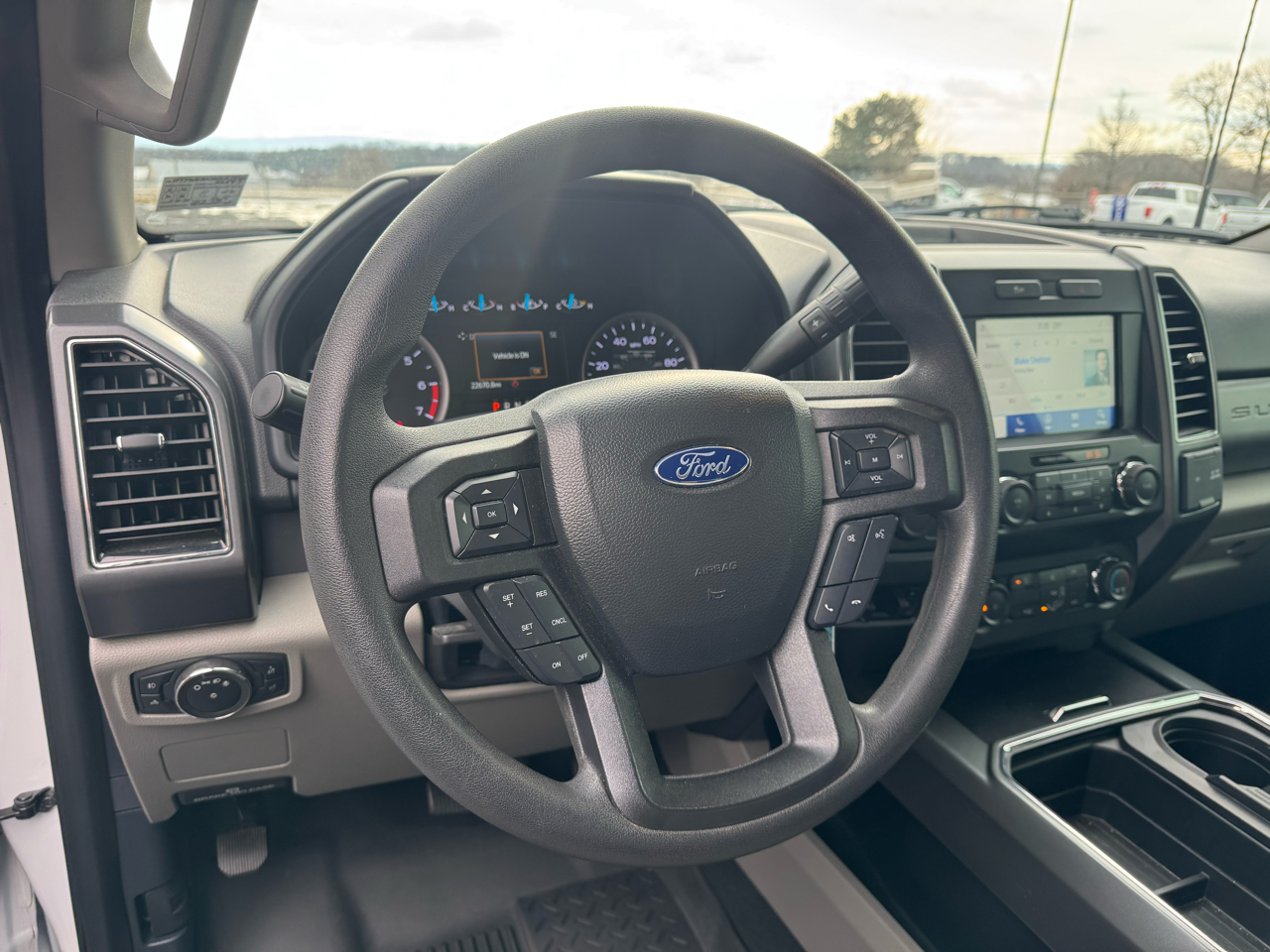 Ford F-250 SD XLT Crew Cab 4WD 2022