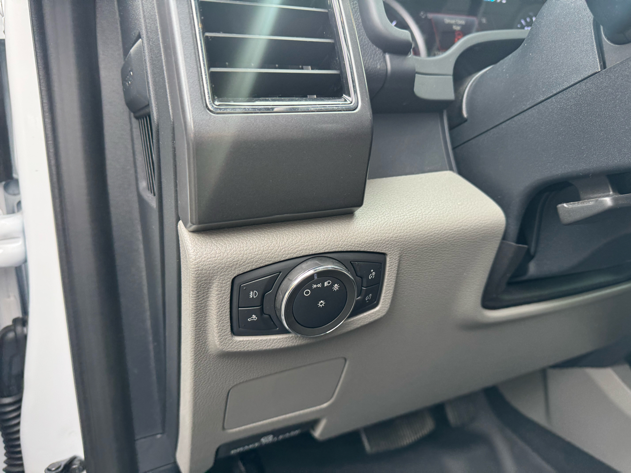 Ford F-250 SD XLT Crew Cab 4WD 2022