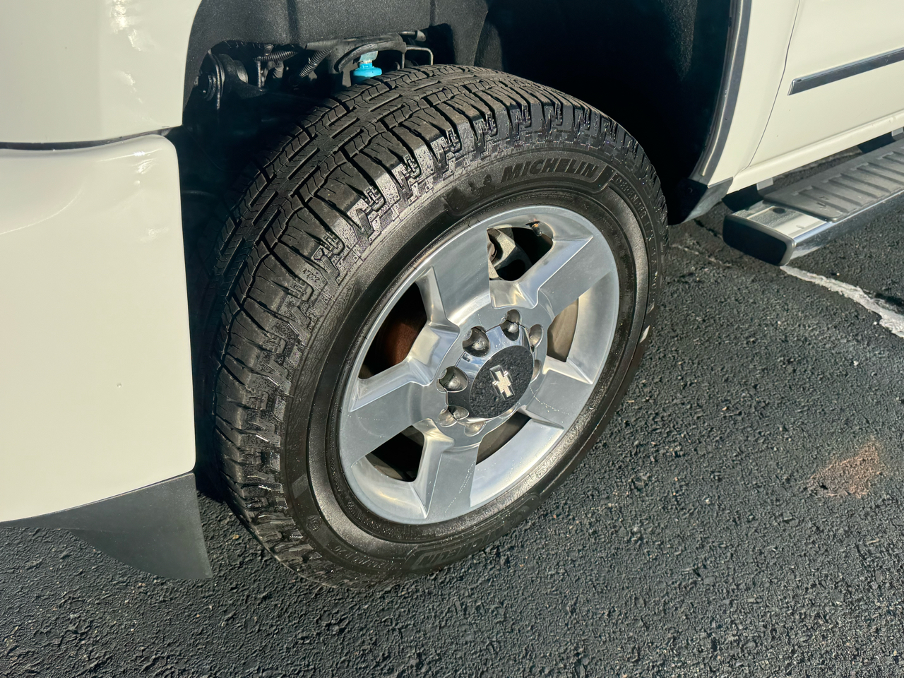 Chevrolet Silverado 2500HD LT Crew Cab Short Box 4WD 2019