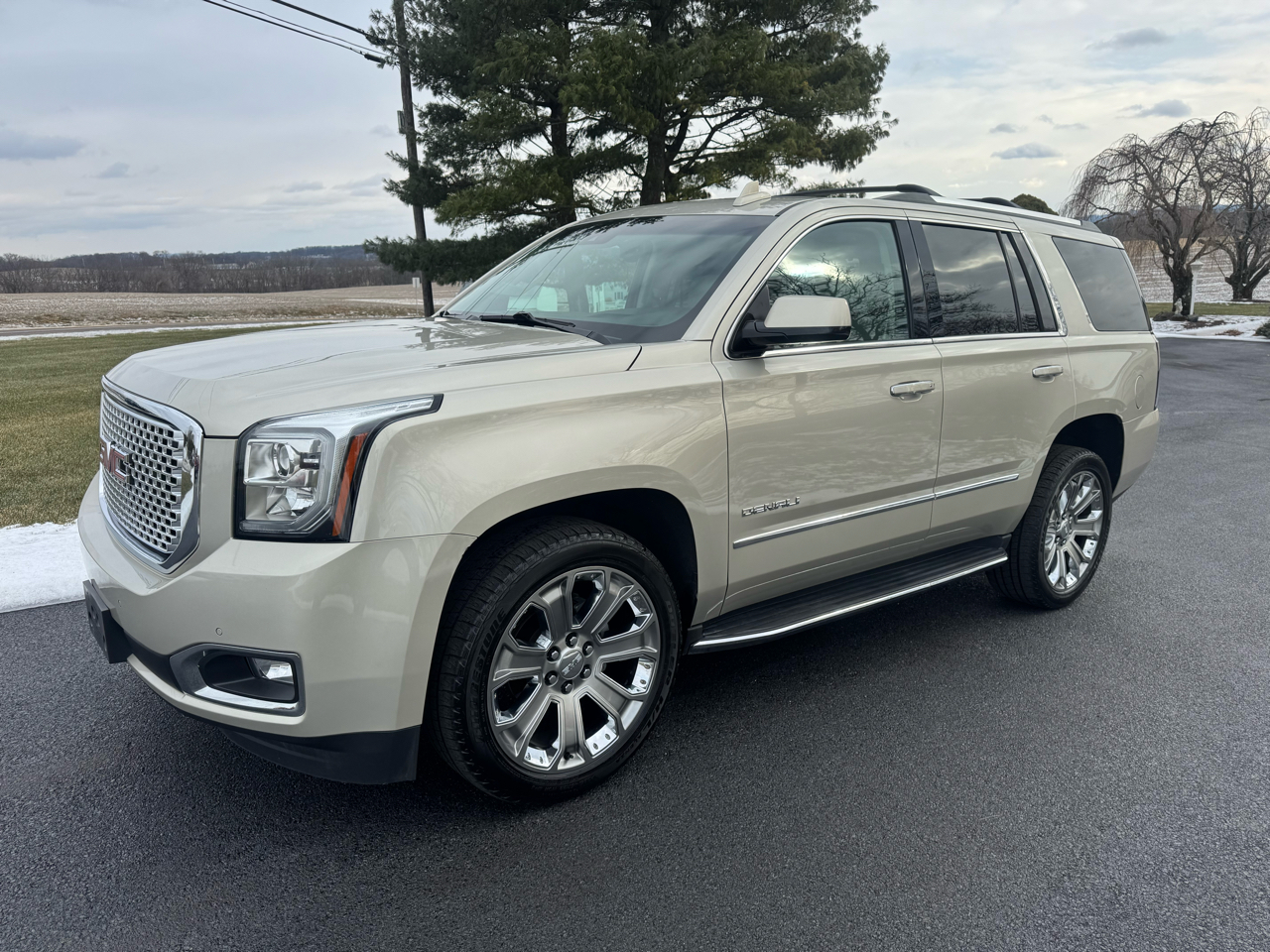 GMC Yukon Denali 4WD 2017