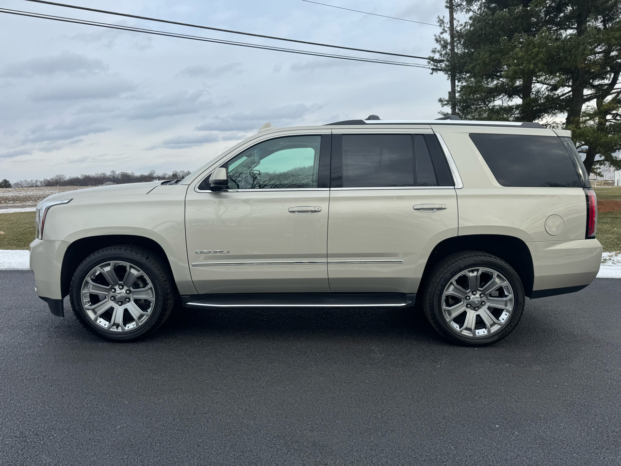 GMC Yukon Denali 4WD 2017