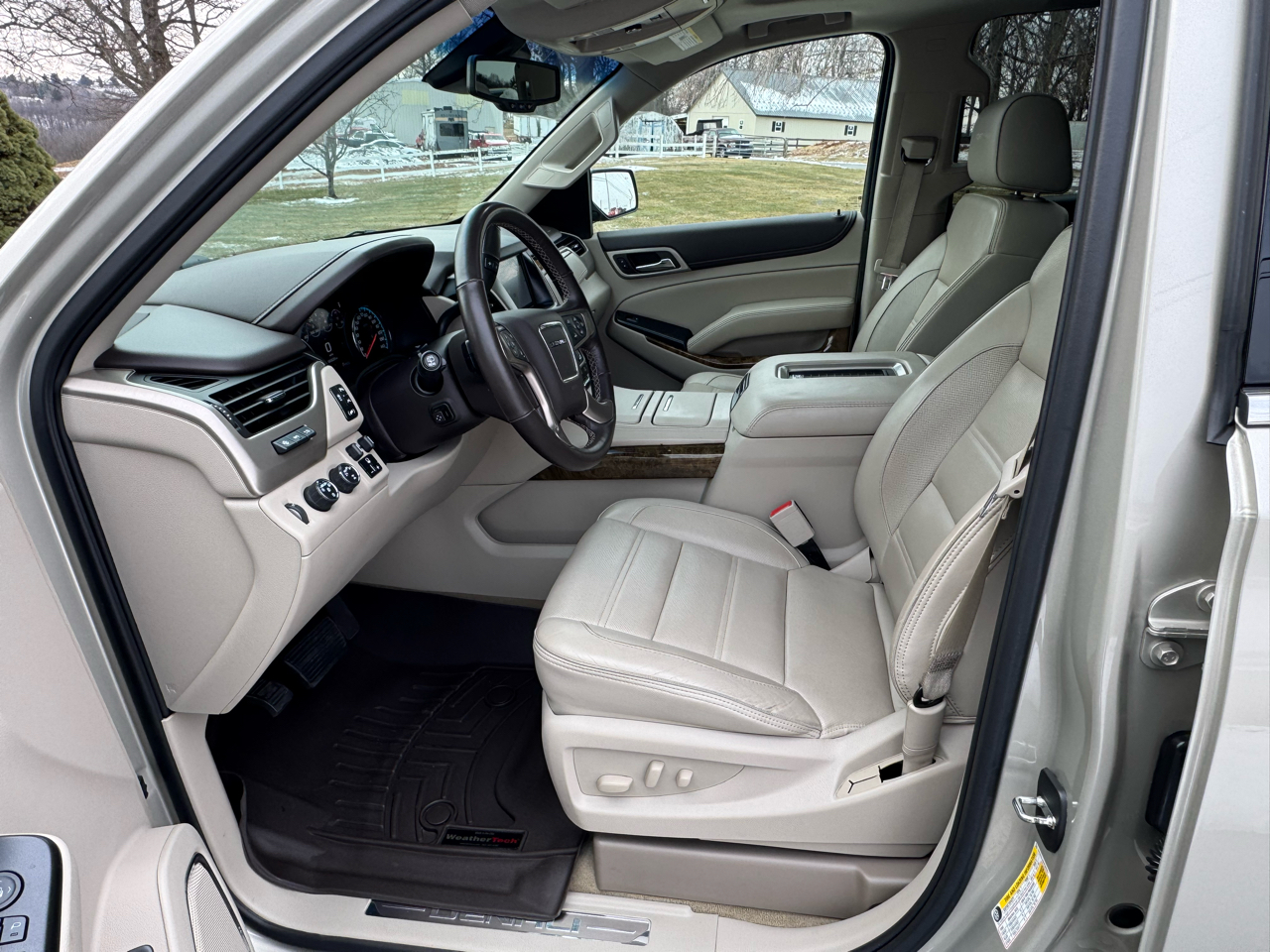 GMC Yukon Denali 4WD 2017