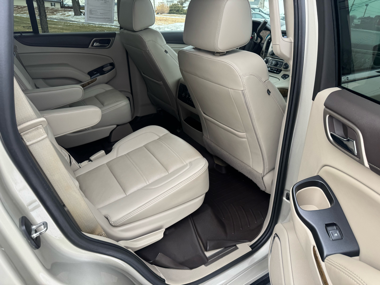 GMC Yukon Denali 4WD 2017