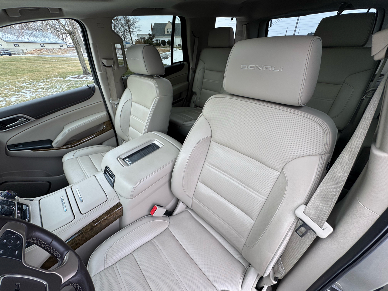 GMC Yukon Denali 4WD 2017