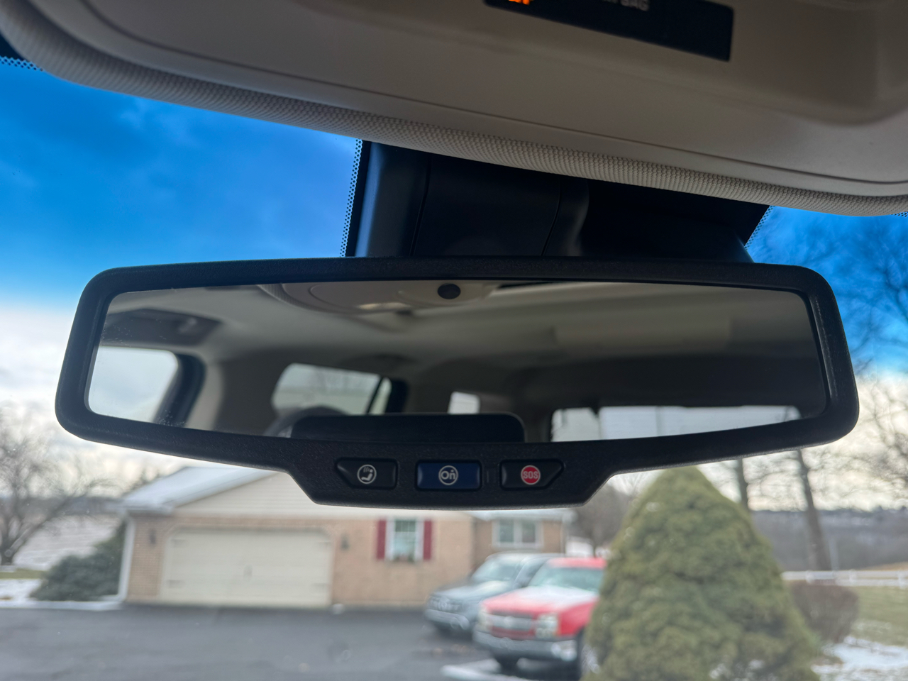 GMC Yukon Denali 4WD 2017