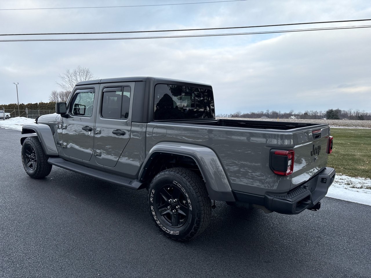 Jeep Gladiator Sport S 2021