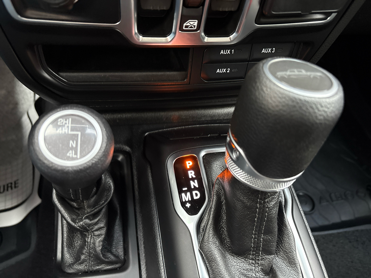 Jeep Gladiator Sport S 2021