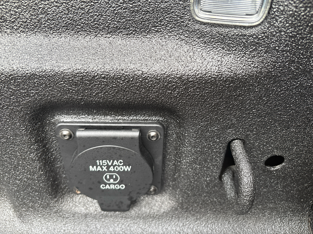 Jeep Gladiator Sport S 2021