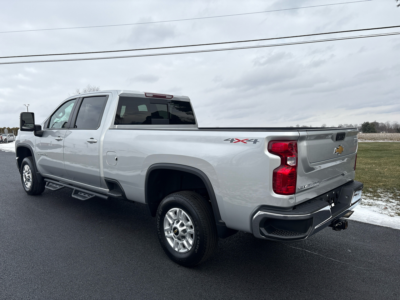 Chevrolet Silverado 2500HD LT Crew Cab Long Box 4WD 2022