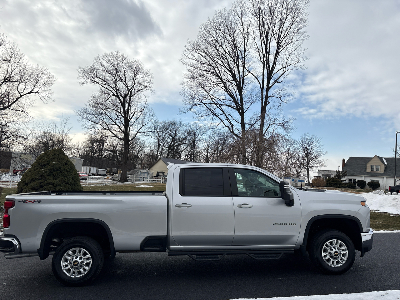 Chevrolet Silverado 2500HD LT Crew Cab Long Box 4WD 2022