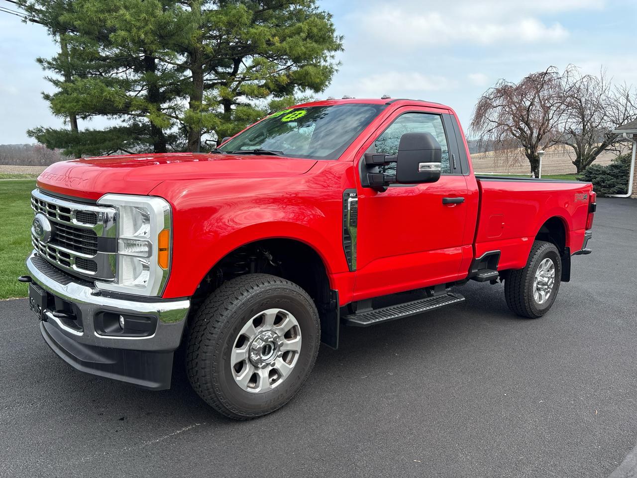 2023 Ford F-350 SD XLT 4WD Reg Cab 8' Box