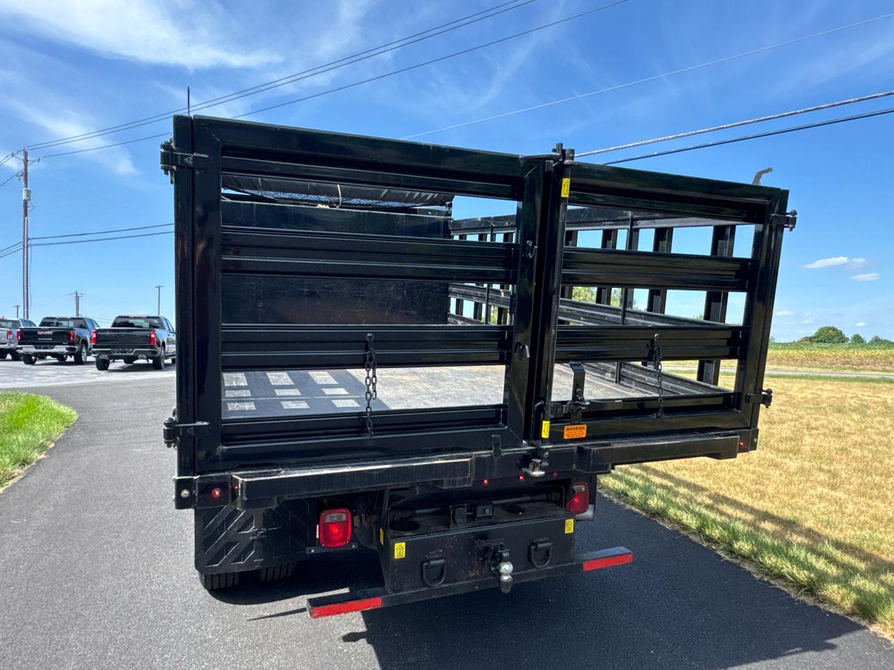 Ford F-350 SD XL 4WD Reg Cab 145" WB 60" CA 2024