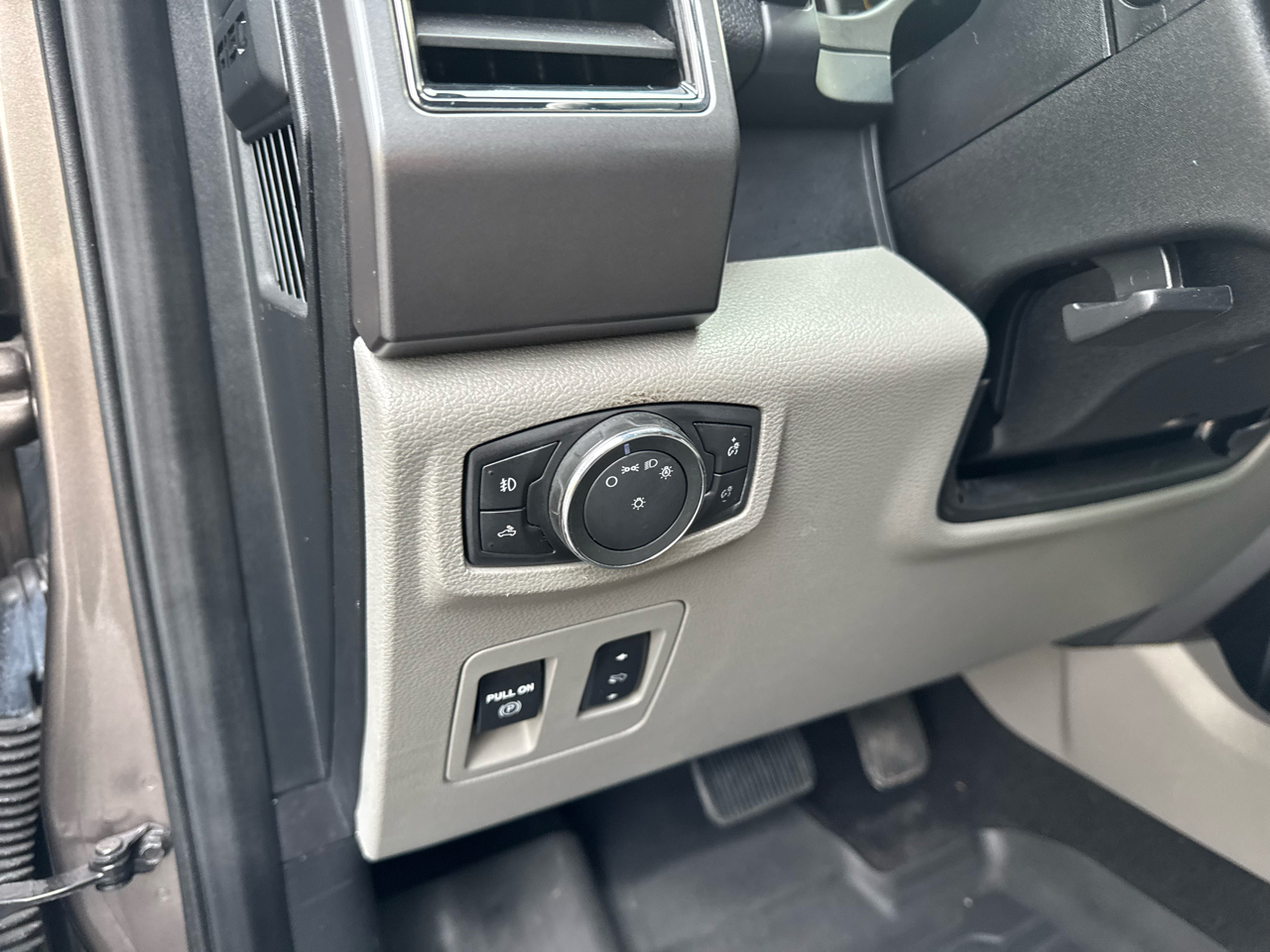 Ford F-150 XLT SuperCrew 5.5-ft. Bed 4WD 2019