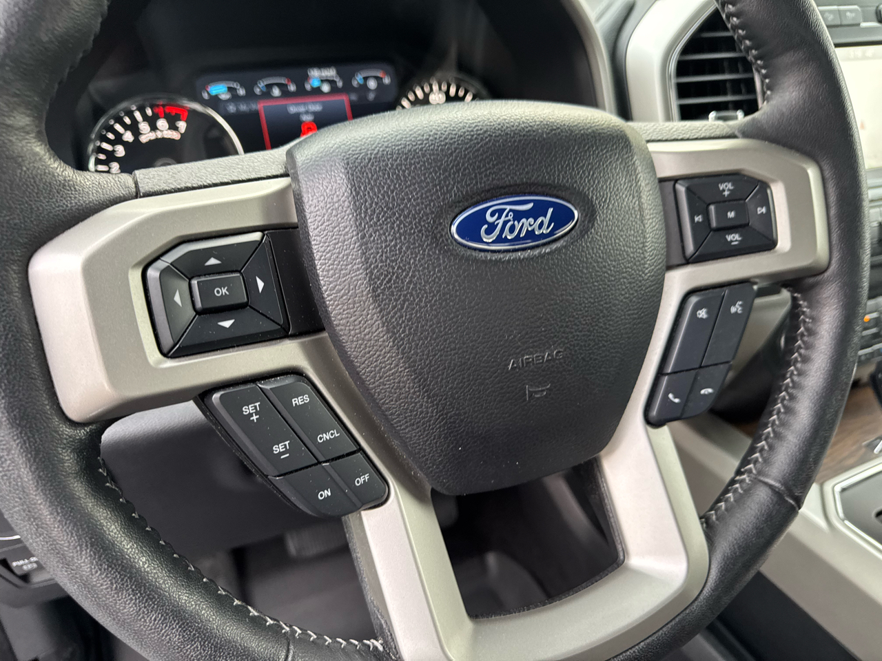Ford F-150 Lariat SuperCrew 5.5-ft. Bed 4WD 2019