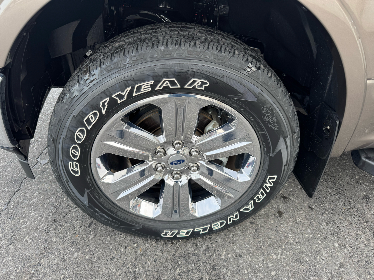 Ford F-150 Lariat SuperCrew 5.5-ft. Bed 4WD 2019