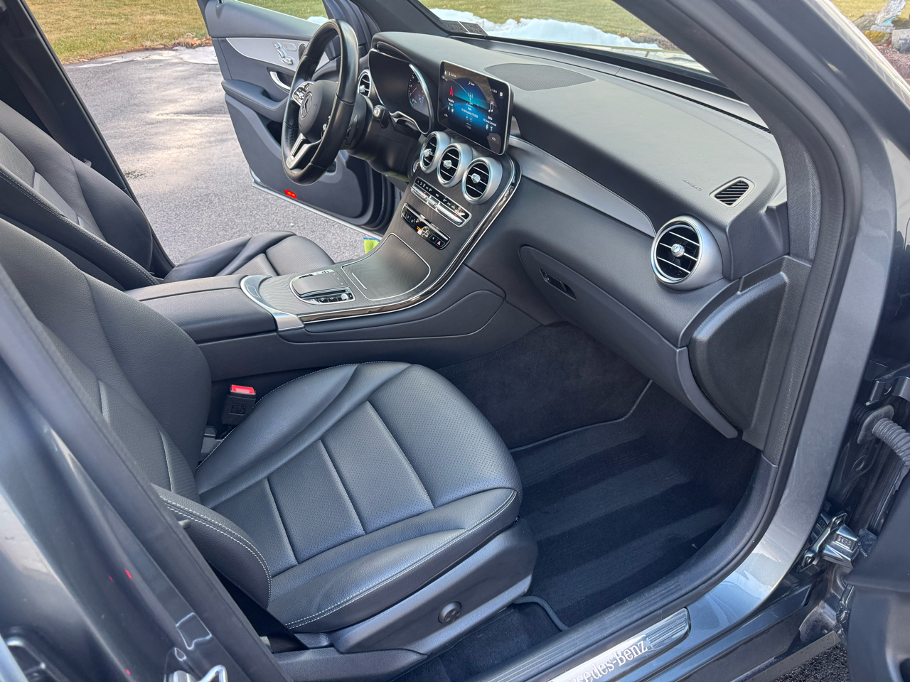 Mercedes-Benz GLC-Class GLC300 4MATIC 2022