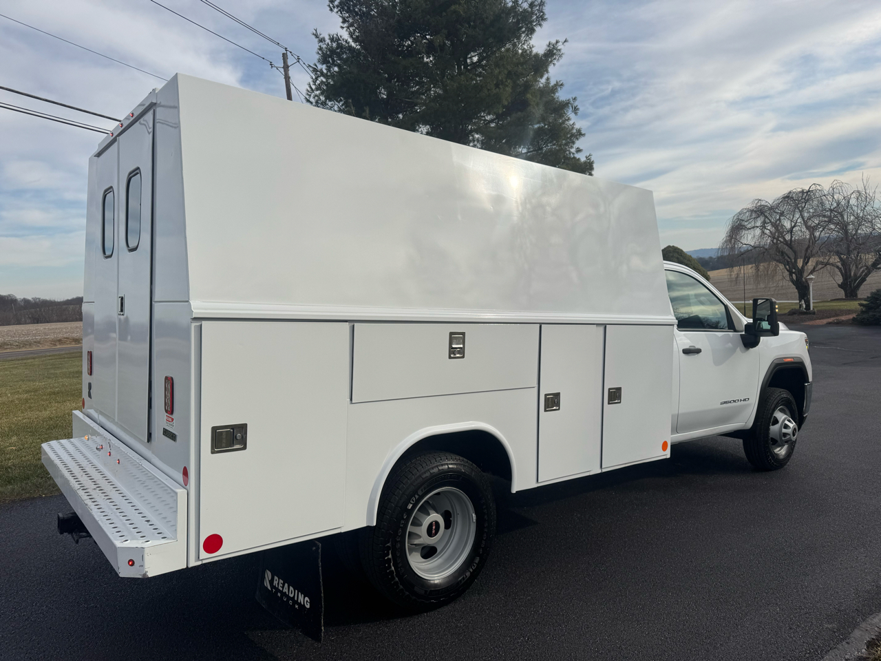 GMC Sierra 3500HD Pro Regular Cab 4WD 2022