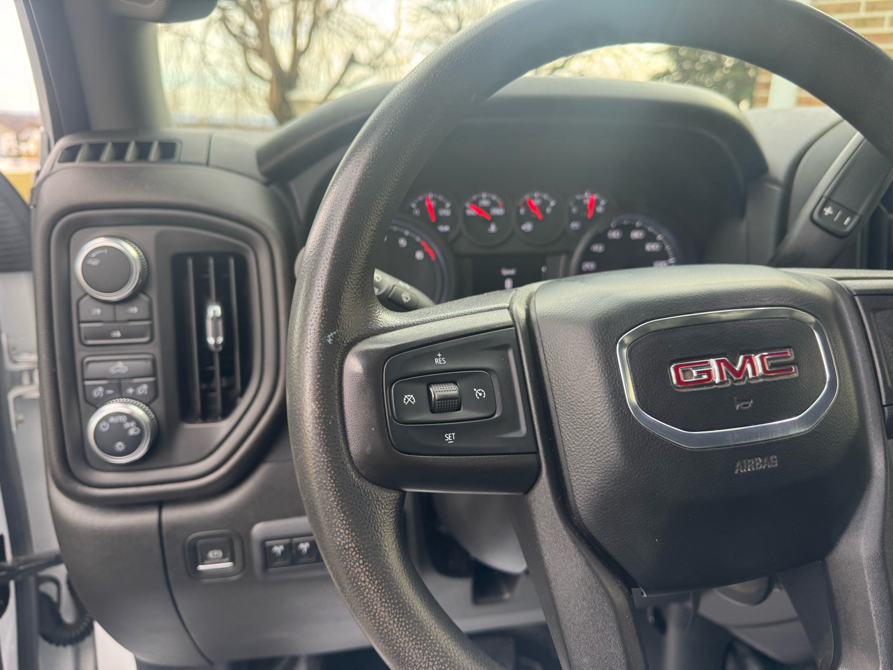 GMC Sierra 3500HD Pro Regular Cab 4WD 2022