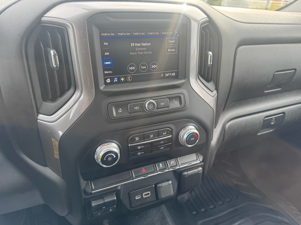 GMC Sierra 3500HD Pro Regular Cab 4WD 2022