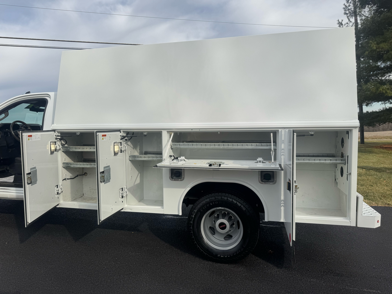 GMC Sierra 3500HD Pro Regular Cab 4WD 2022