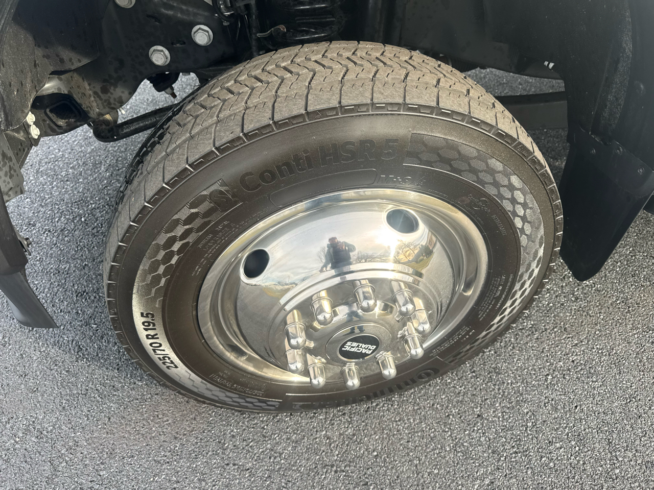 Ford F-550 SuperCab DRW 4WD 2024