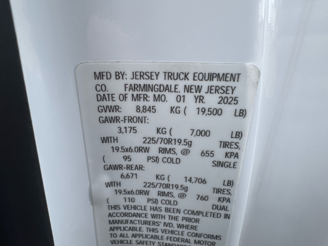 Ford F-550 SuperCab DRW 4WD 2024