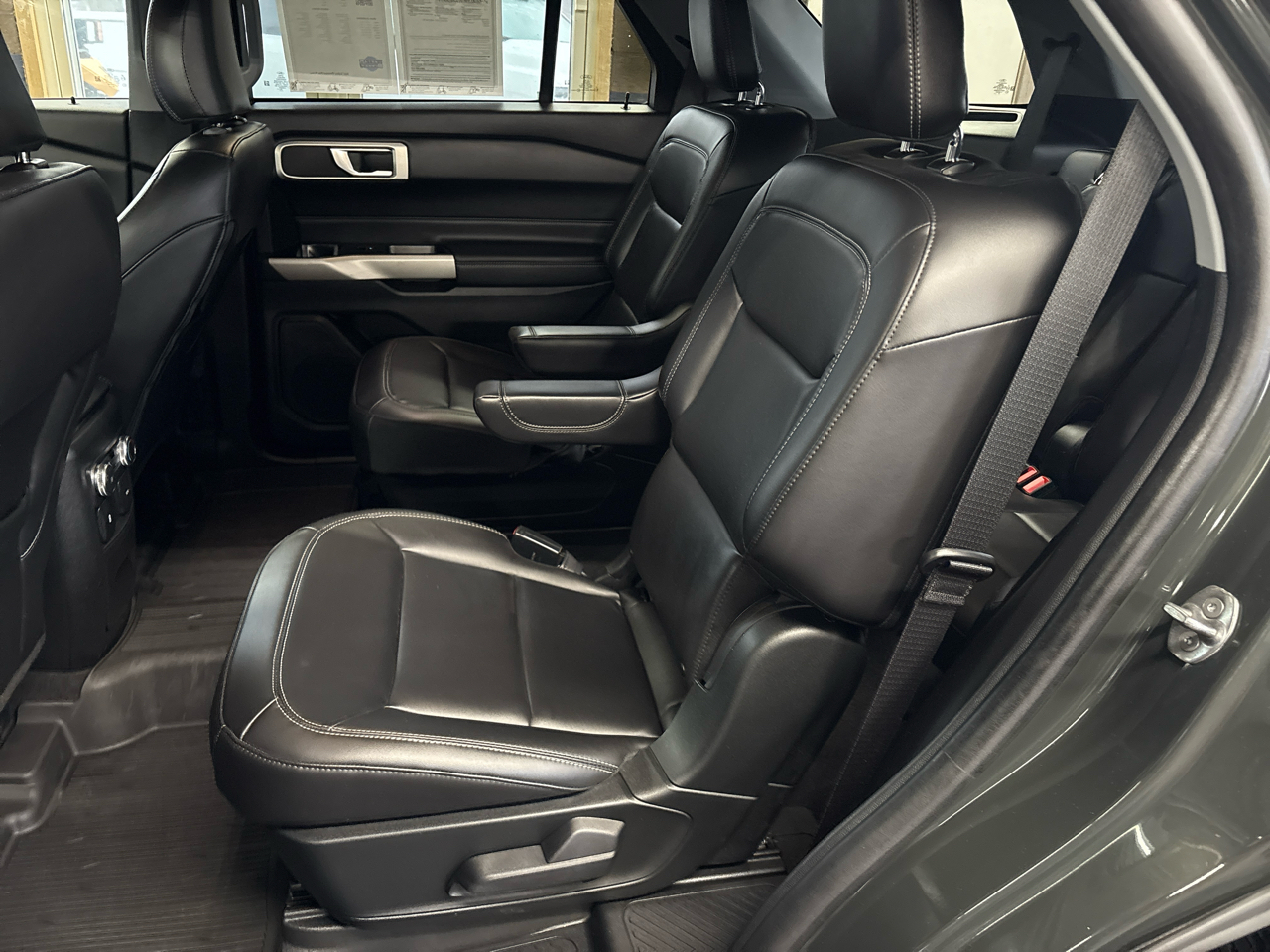 Ford Explorer XLT AWD 2022