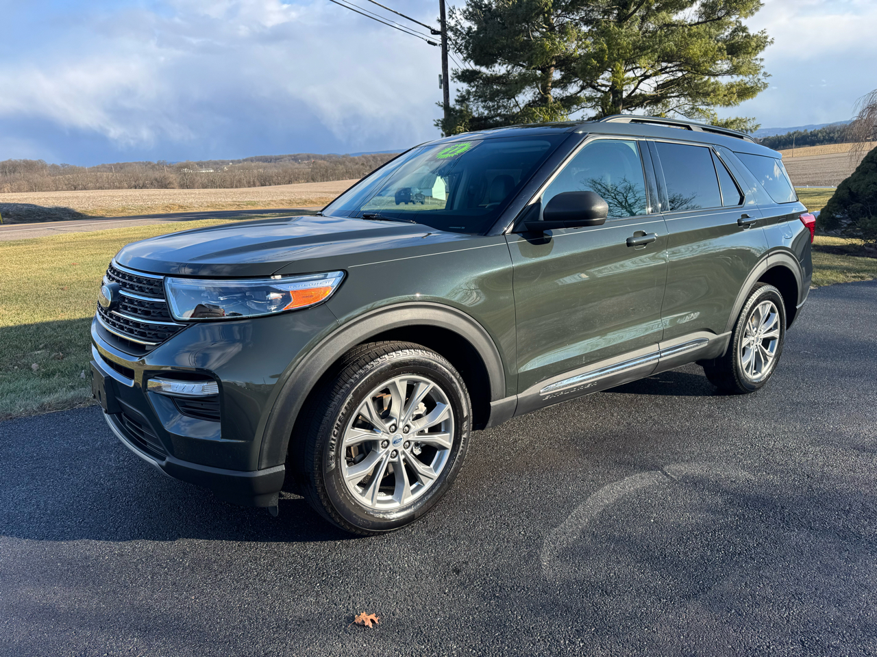 2022 Ford Explorer XLT AWD