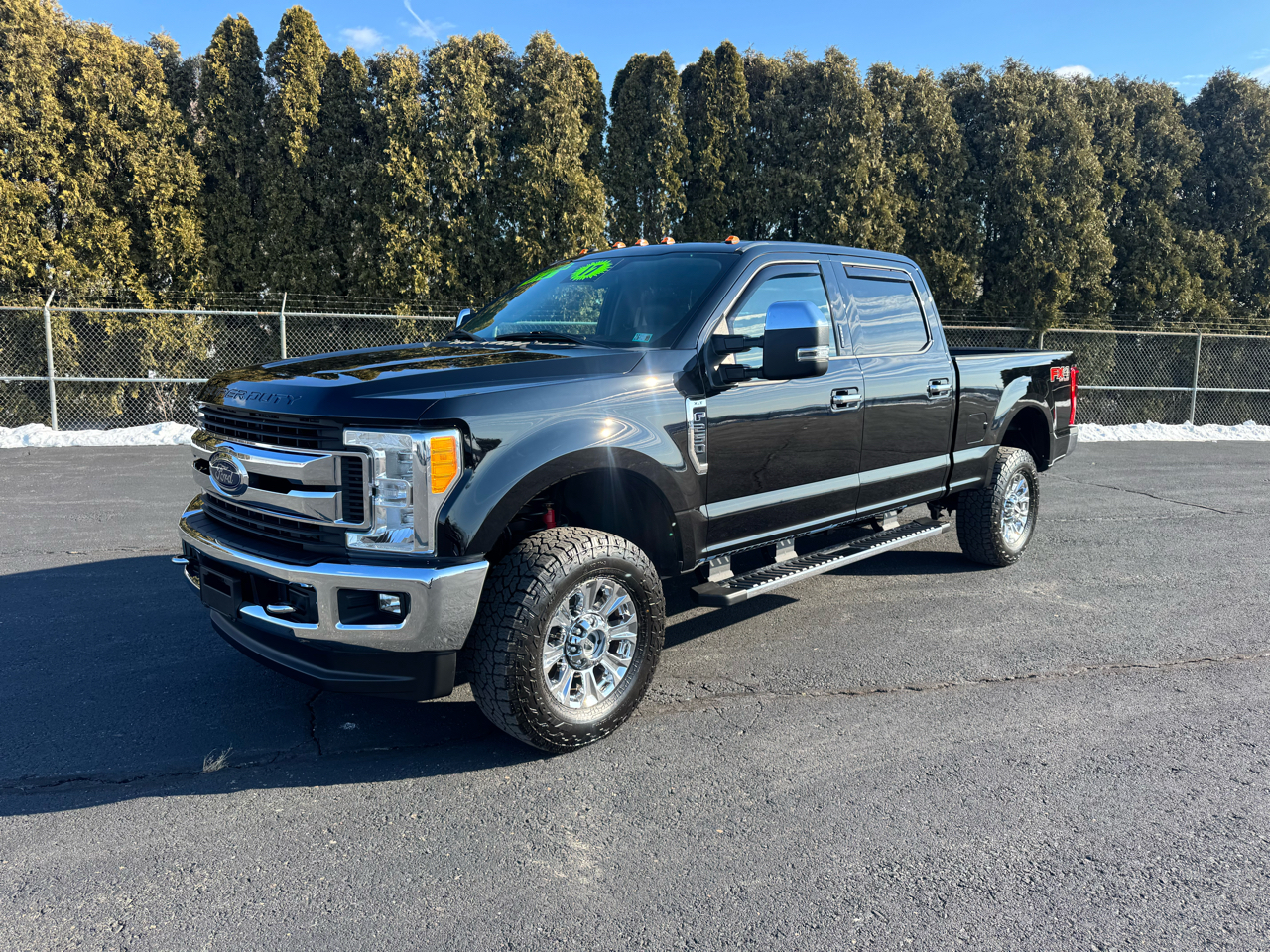 2017 Ford F-250 SD XLT Crew Cab 4WD