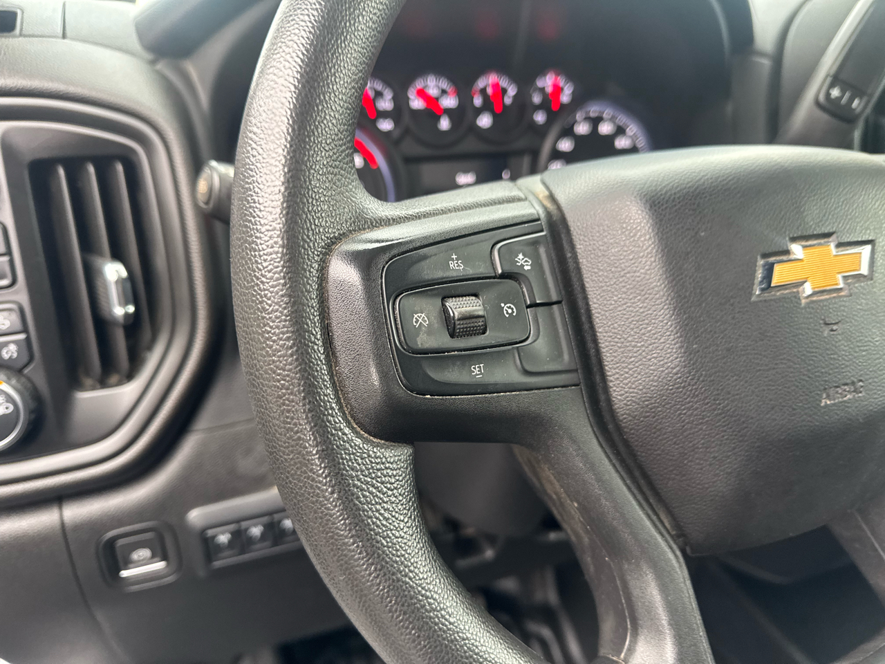 Chevrolet Silverado 3500HD Work Truck Double Cab 4WD 2024