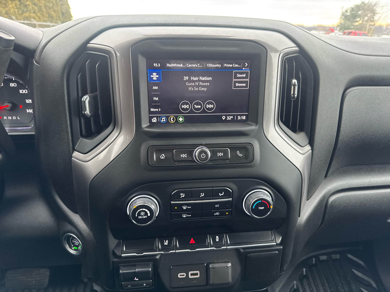 Chevrolet Silverado 3500HD Work Truck Double Cab 4WD 2024