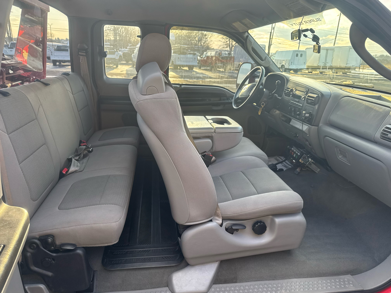 Ford F-550 SuperCab 4WD DRW 2007