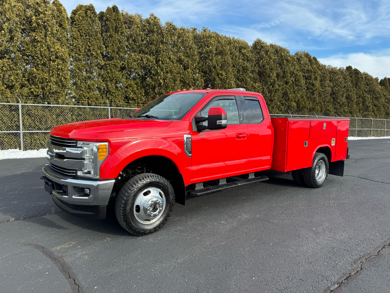 2017 Ford F-350 SD Lariat SuperCab  DRW 4WD