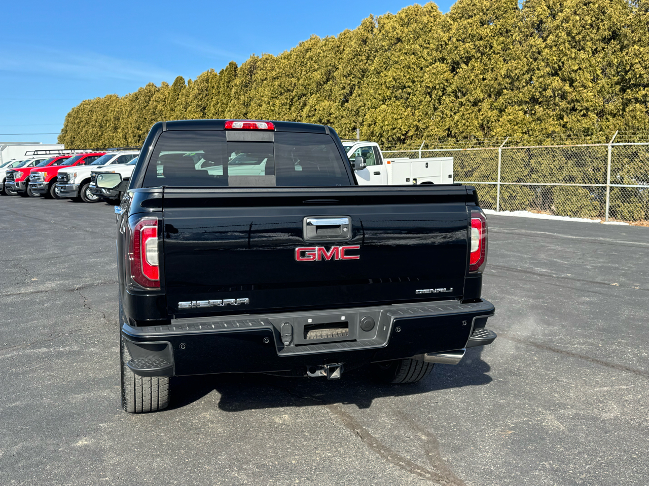 GMC Sierra 1500 Denali Crew Cab Short Box 4WD 2018