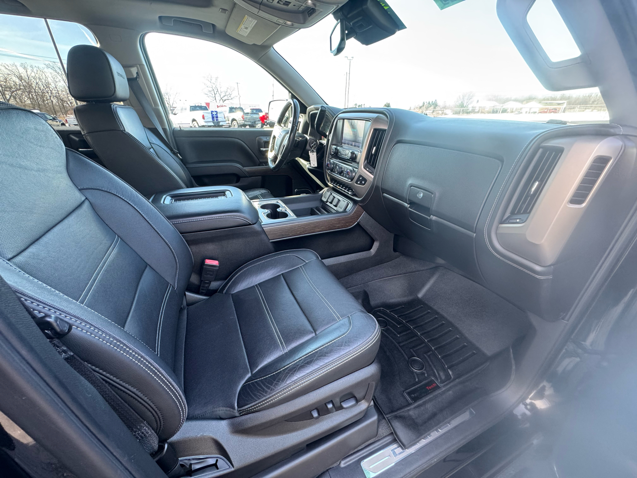 GMC Sierra 1500 Denali Crew Cab Short Box 4WD 2018