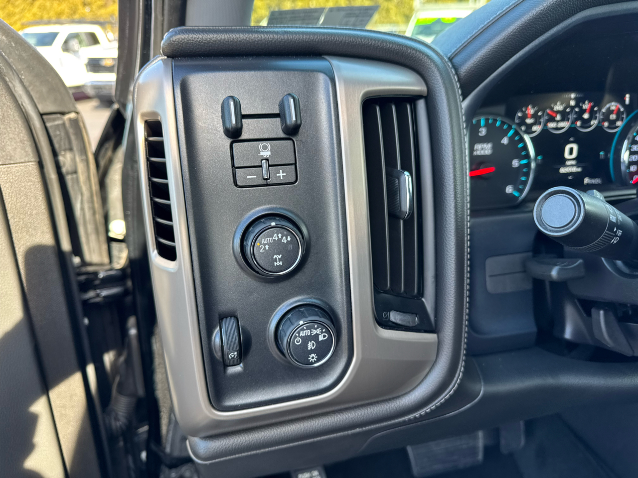 GMC Sierra 1500 Denali Crew Cab Short Box 4WD 2018