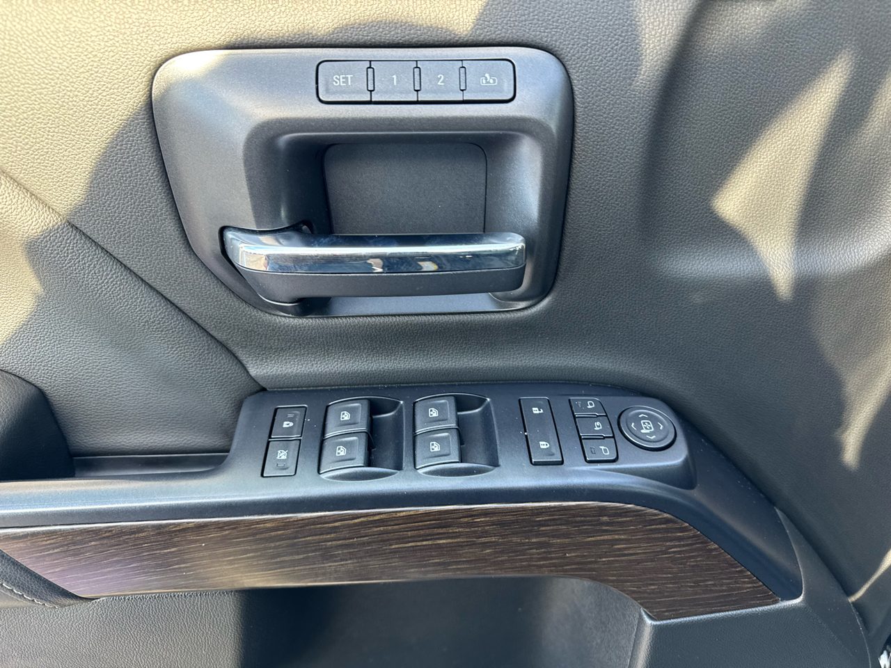 GMC Sierra 1500 Denali Crew Cab Short Box 4WD 2018