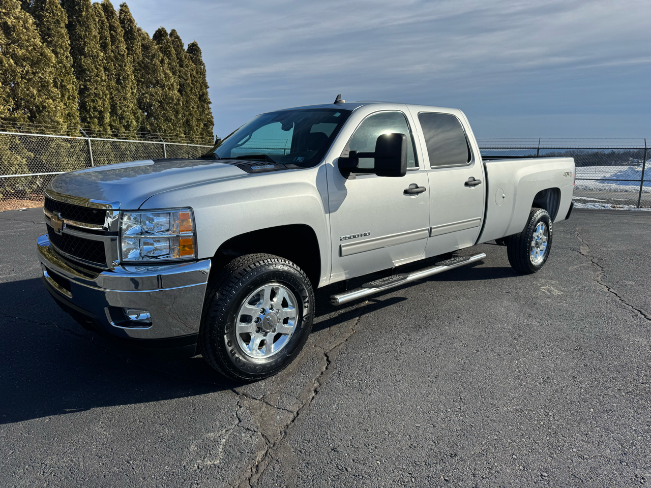 Chevrolet Silverado 2500HD LT Crew Cab Long Bed 4WD 2013
