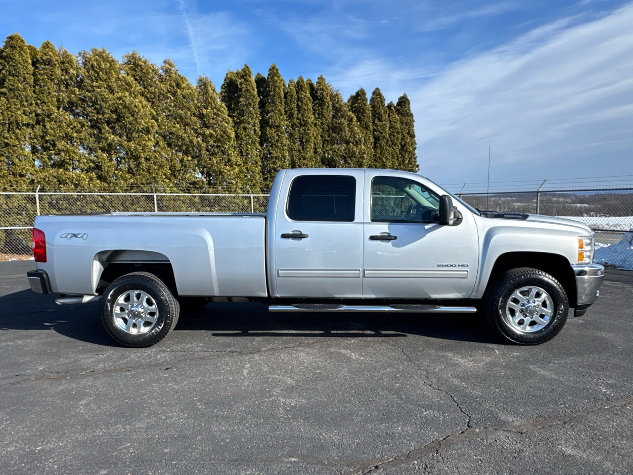 Chevrolet Silverado 2500HD LT Crew Cab Long Bed 4WD 2013