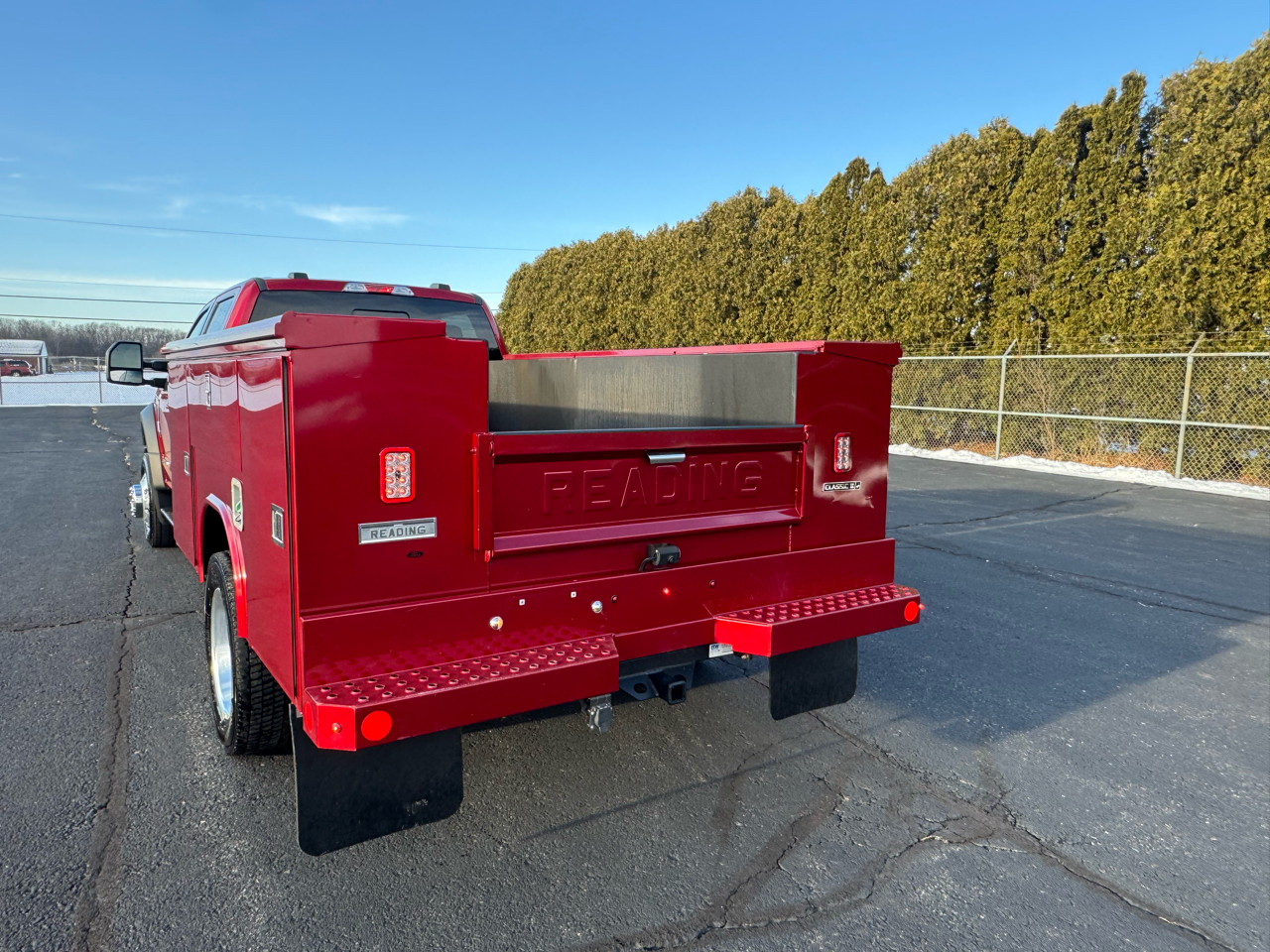 Ford F-450 SD Lariat Crew Cab DRW 4WD 2022