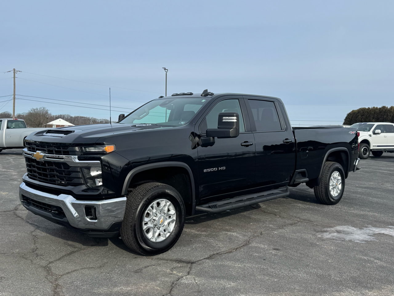 Chevrolet Silverado 2500HD LT Crew Cab Long Box 4WD 2024